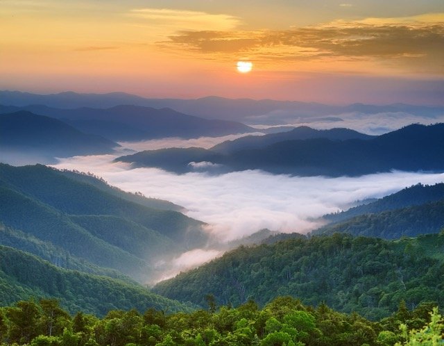 Guide to the Great Smoky Mountains National Park Visitor Center